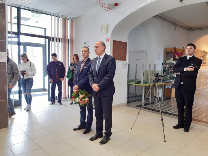Pedagógusnapi köszöntések Pedagógusnapi köszöntések