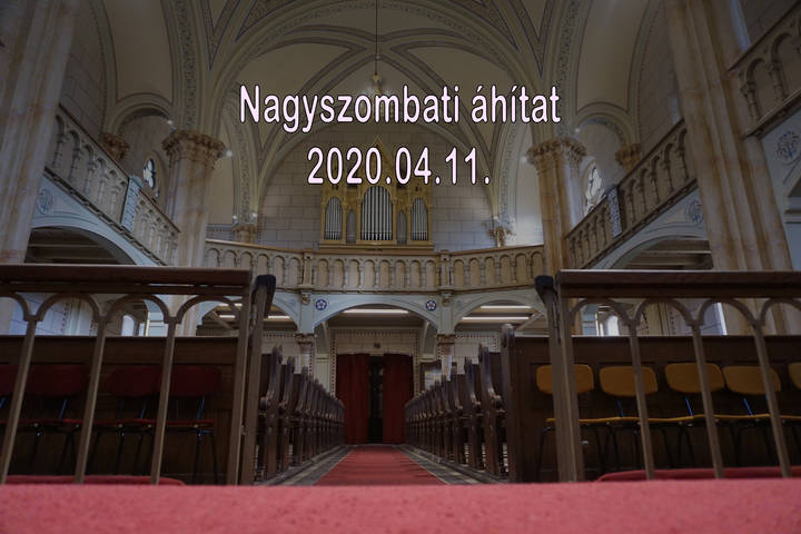 Nagyszombati áhítat az evangélikus templomból Nagyszombati áhítat az evangélikus templomból