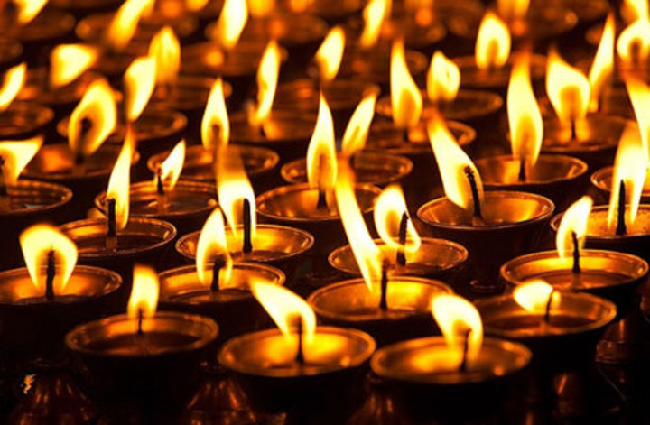 A reformációra és elhunyt szeretteikre emlékeztek az otthonlakók A reformációra és elhunyt szeretteikre emlékeztek az otthonlakók