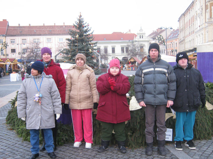 Kereskedők ajándékozták meg a Johanneum lakóit Kereskedők ajándékozták meg a Johanneum lakóit