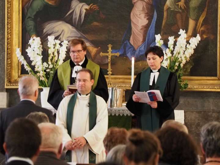 Diak�nia napja a De�k t�ren