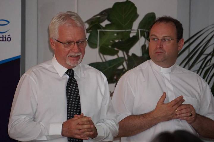 Konferencia fogyat�kos szem�lyek ell�t�s�r�l