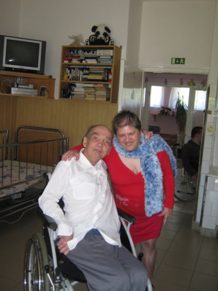 Peti 57 éves Peti 57 éves