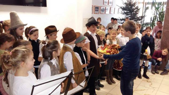 Luca-Luca kity-koty... Luca-Luca kity-koty...