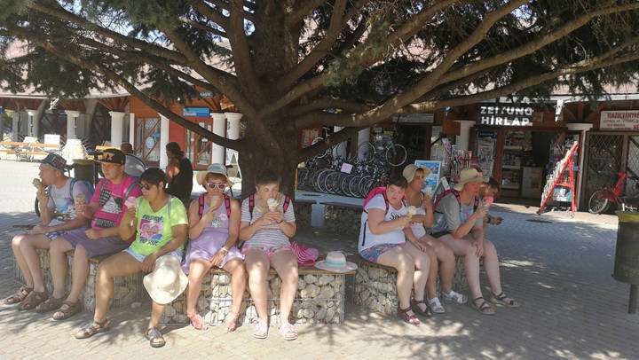 Egy fergeteges h�t a Balatonon