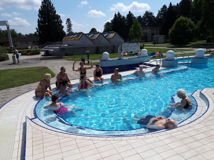 Strandos, fagylaltos délelőtt a Johanneum lakóival Strandos, fagylaltos délelőtt a Johanneum lakóival