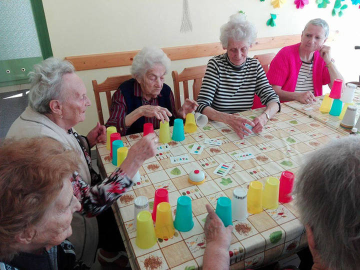 A j�t�k �r�k