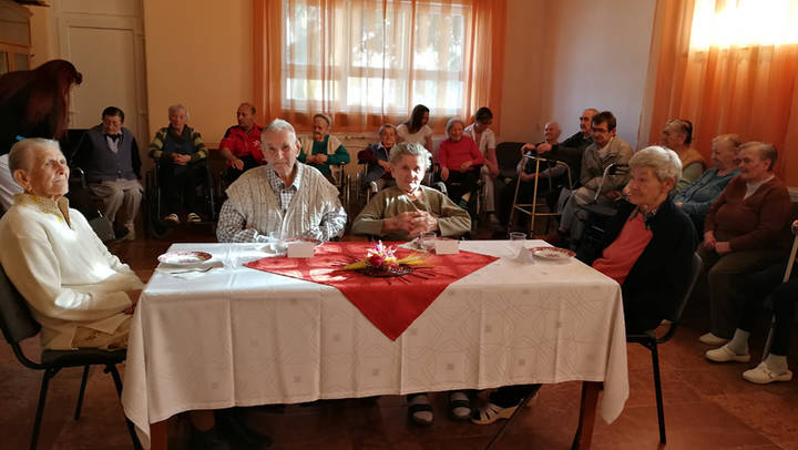 Szülinapozás novemberben Szülinapozás novemberben