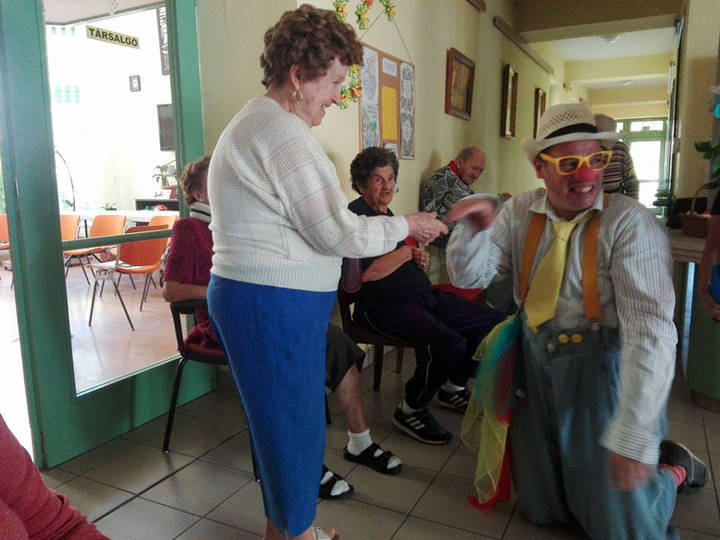 Mosolyra fel! Mosolyra fel!