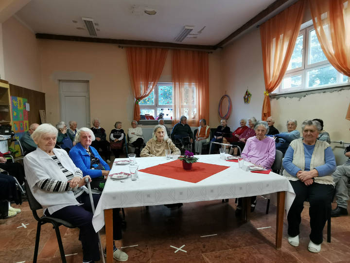 A kerek szülinaposokat köszöntöttük novemberben A kerek szülinaposokat köszöntöttük novemberben