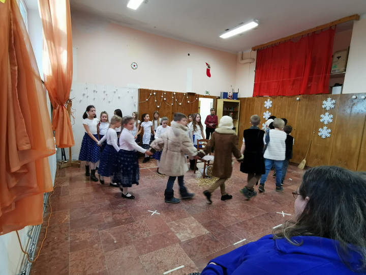 Diákok lucázása otthonainkban Diákok lucázása otthonainkban