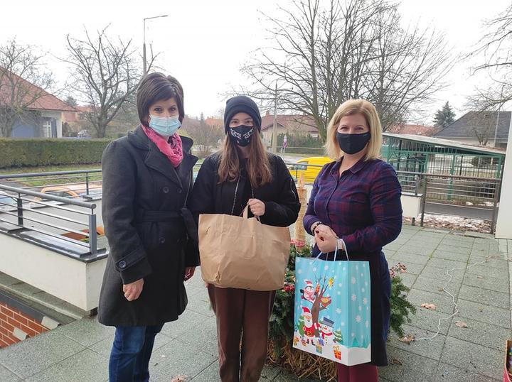 Csokigyűjtés a Nevelőszülői Hálózatnak Csokigyűjtés a Nevelőszülői Hálózatnak