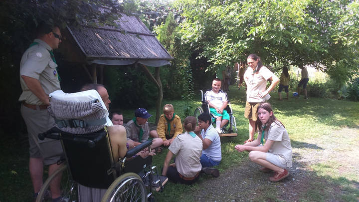 Kerti partin jártak a lakóink Kerti partin jártak a lakóink