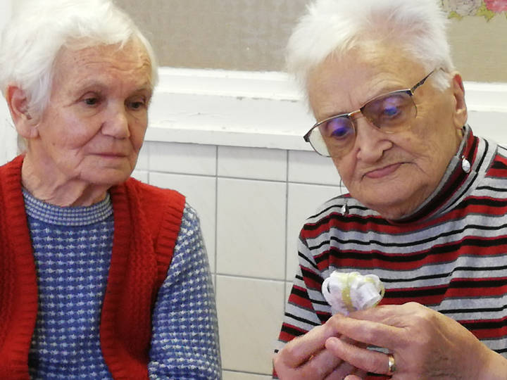 Karácsonyi díszeket készítettünk Karácsonyi díszeket készítettünk