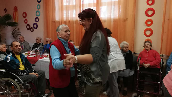 Farsangi mulatság a Diakóniai Központban Farsangi mulatság a Diakóniai Központban