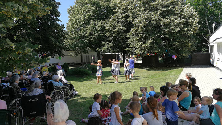 Juni�lis a Johanneumban