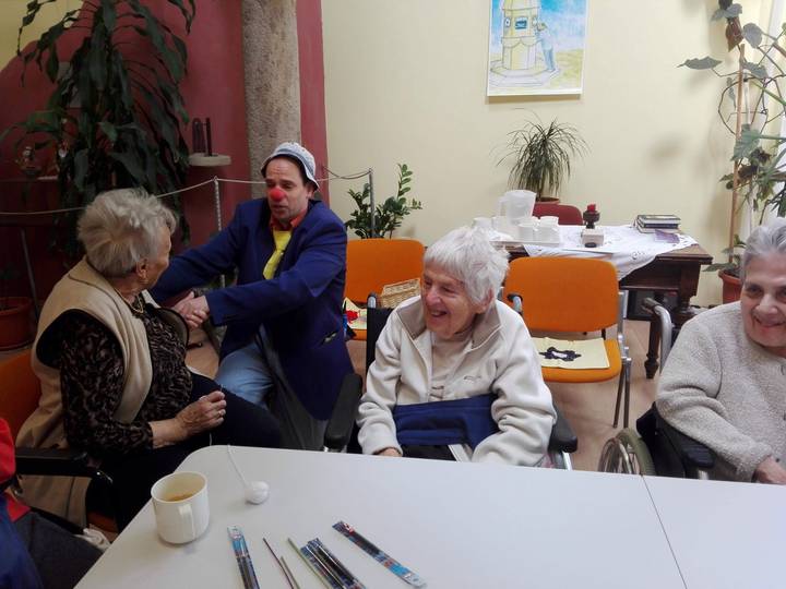 N�napi k�sz�nt�s a T�r�czy Otthonban