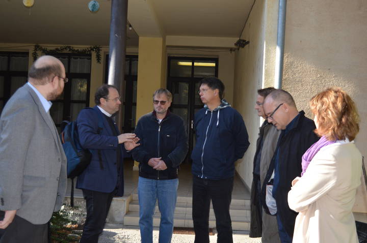 Hat�r menti lelk�szek az �gfalvi otthonban