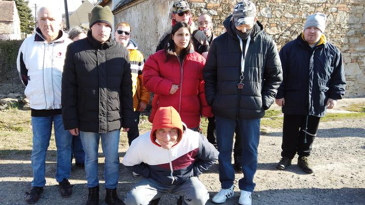 T�lb�cs�ztat�s �gfalv�n