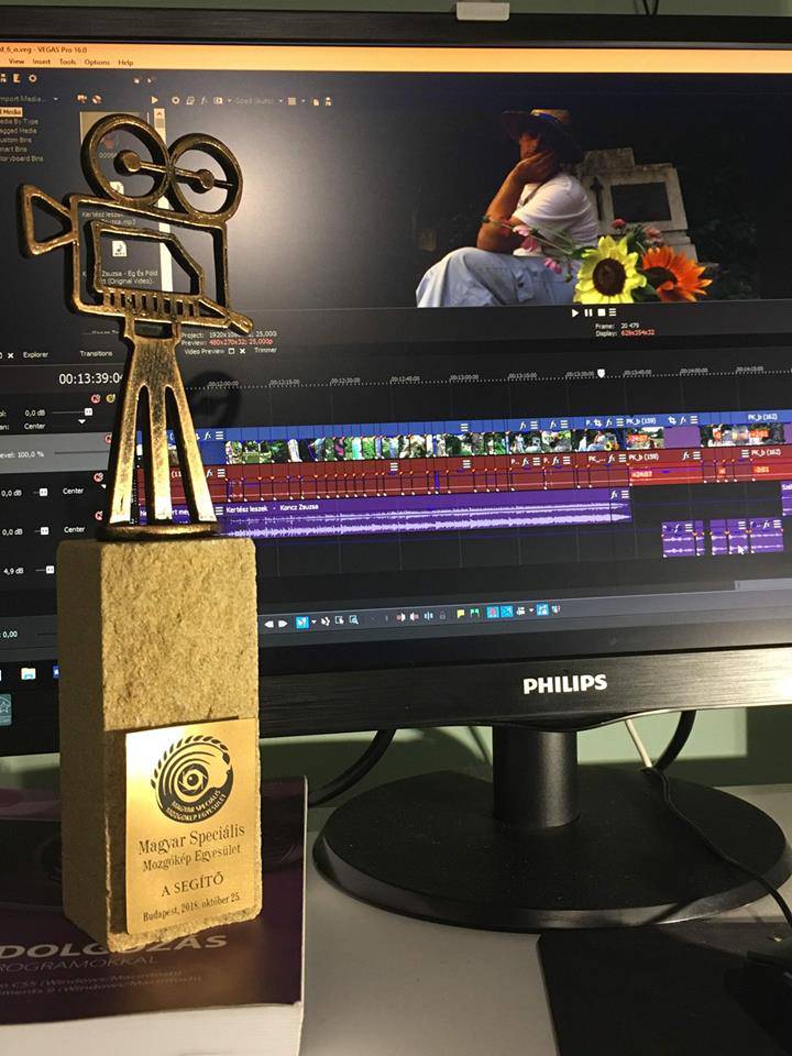 �g �s f�ld k�z�tt