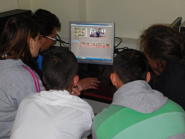 A Credo R�di�ban k�sz�lt riport az �gfalvi speci�lis filmes munk�r�l 