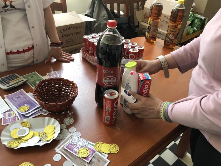 Shoppingoltak fogyat�kkal �l� lak�ink 
