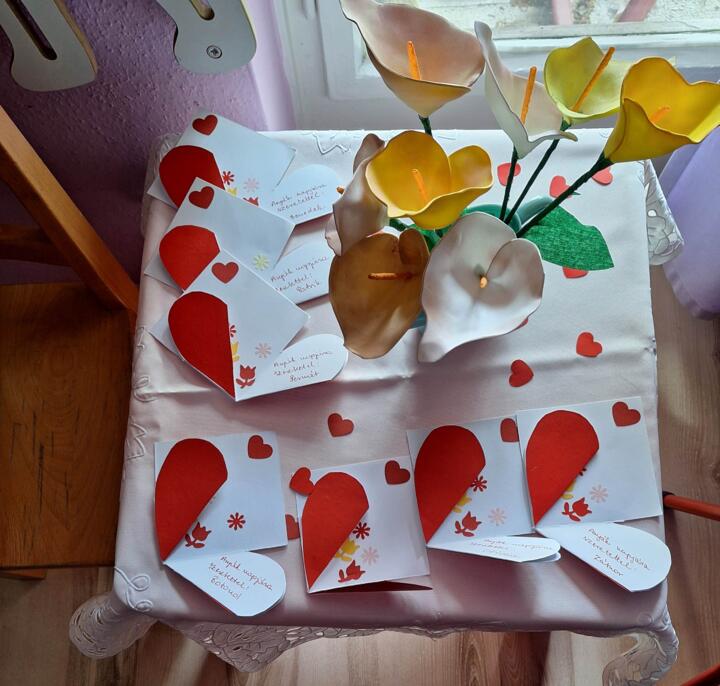 Any�k napja csal�di b�lcs�d�nkben