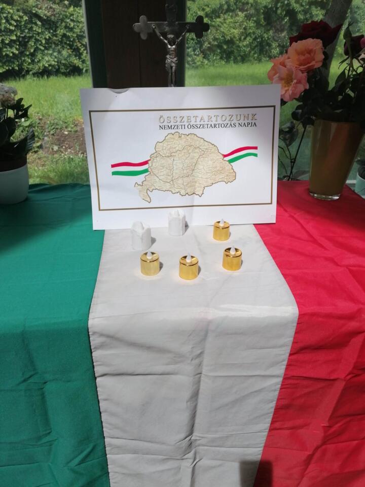 Megeml�kez�sek a nemzeti �sszetartoz�s napj�hoz kapcsol�dva