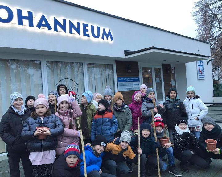 Rem�nyikesek luc�ztak