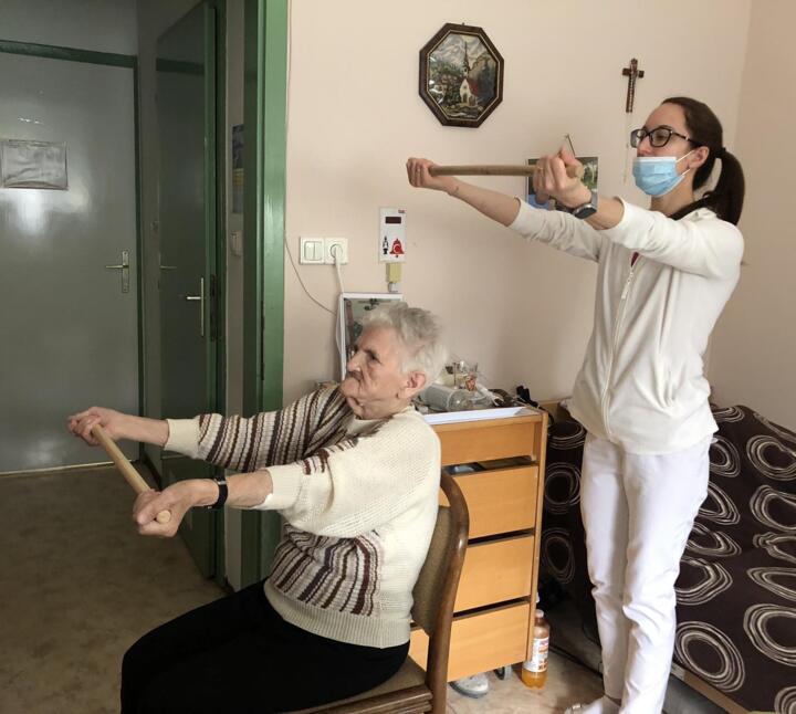 Rehabilit�ci�s gy�gytorna lak�ink fel�p�l�s��rt�