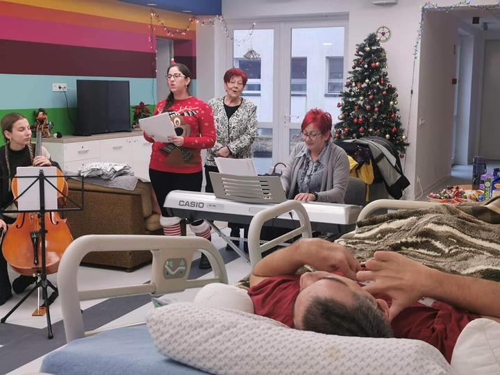 Kar�csonyi meglepet�s