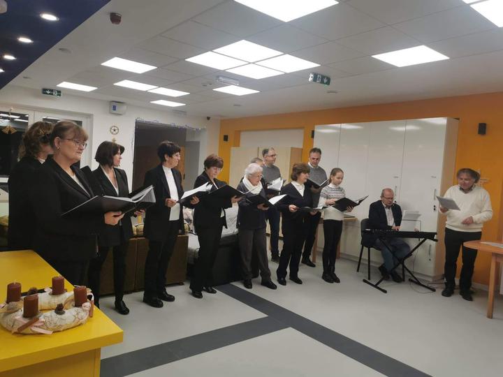 Szent M�rton V�rosi K�rus koncertje