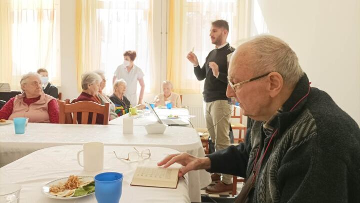 P�skavacsor�n, interakt�v �h�taton vehettek r�szt lak�ink